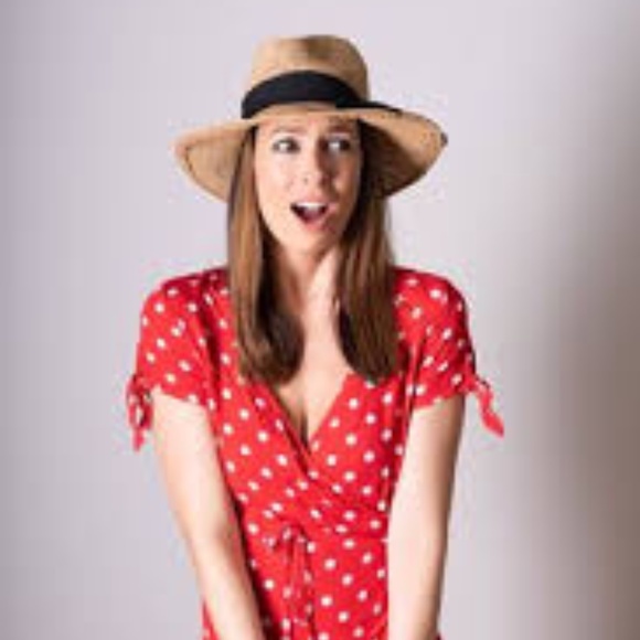 Tops - Picture 16 of 17